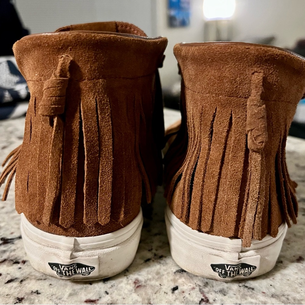 Vans Men's/Women's SK8-HI Moc Brown Suede High-Top Fringed Sneakers - Picture 3 of 5